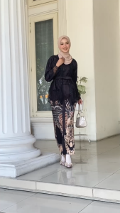 Emran Batik - Atasan Kebaya Nadha Model Kutu Baru Kebaya Wisuda Lamaran Kondangan Modern