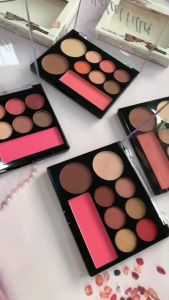 อายแชโดว์ AAC ULTRA PROFESSIONAL PALLTTE 9 เฉดสี ที่มีทั้งเนื้อ Shimmerและ Matte ในตลับเดียว No.109