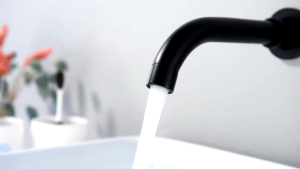 Keran wastafel dinding/Kran Sink Mixer Tarik Stainless SUS 304 Hitam/Kran Cuci Piring / Kran Pantry Mixer Tarik