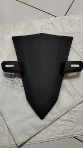 Cover Tameng Depan Honda Beat Deluxe dan Dudukan Nopol Depan Honda Beat Deluxe