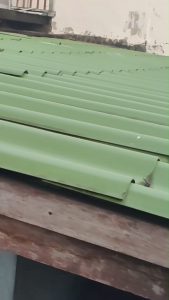 หน้าฝนแล้วนะอุดรอยแตกแยก ครีมฉาบผนัง ครีมซ่อมผนังอเนกประสงค์ อุดรอยแตกกันน้ํา กาวปูน ครีมฉาบผนังปูน wall repair paste อุดรูร้าวผนัง 250g. (หน้าฝนแล้วนะ!!!!อย่าปล่อยให้หลังคารั่ว)