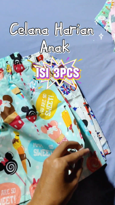 Celana Pendek Anak Laki-laki dan Perempuan isi 3 pcs Umur 1-8 Tahun Motif Lucu Katun