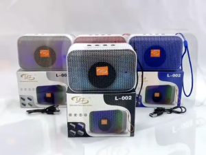 Good Sound Speaker L-002 Outdoor Portable Speakers Audio Home Theater Cool RGB Speaker With Mobile Phone Holder