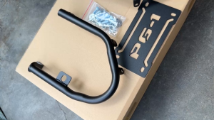 (Hình thât video thât) Combo bảo vệ lốc máy cho xe PG1 có pát để gắn chống đổ (Tặng ốc)