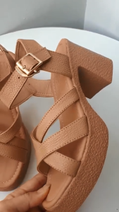 Giày xăng đan cao gót da bò thật cao cấp VI VI .Đế cao 8 phân êm nhẹ