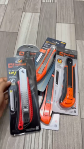 คัตเตอร์ มีด มีดคัตเตอร์ ตราช้าง Elephant Cutter (รบกวนอ่านรายละเอียดของสินค้าแต่ละรุ่นก่อนสั่งซื้อนะคะ)