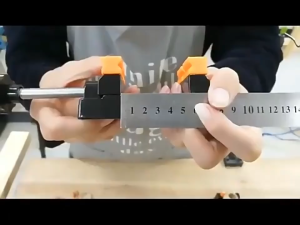 แท่นจับชิ้นงาน พร้อมขาช่วยจับ ปากกาจับชิ้นงาน จับชิ้นงานขนาดไม่เกิน 53 มม. แคลมป์ จับชิ้นงาน อเนกประสงค์ สีดํา 1 ชิ้น (ไม่รวมสว่าน)