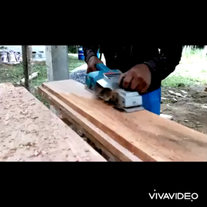 MAKITA รุ่น 1100 กบไสไม้ กบไฟฟ้า เครื่องรีดไม้ 3 นิ้ว 82 มม. 750 วัตต์ กล่องการึไง พร้อม CA กล่องใส มาตรฐาน AAA+