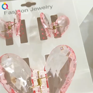 JEPITAN RAMBUT KOREA BENTUK LOVE KRISTAL UKURAN SEDANG PREMIUM/JEDAI RAMBUT KOREA/LOVE HAIR CLAW