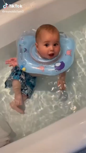 Phao Cổ Tập Bơi Cho Bé Phao Bơi Trẻ Em Phao Cổ Chống Lật Vận Động Đồ Chơi Nước Sơ Sinh - Toy Land