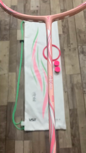 Vợt Cầu Lông VS Malus (Nội Địa Trung) Chính Hãng Full Cacbon Căng sẵn 11kg Max 135 Mg Mua Tăng 1 Cuốn Cán Túi Đựng V03