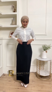 Rok Kerja Panjang Wanita dengan Split Belakang untuk Kerja