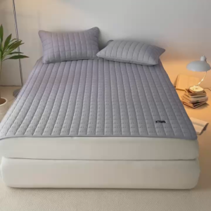 Wicking moisture Anti-slip Dust-proof Bedspread Soft and breathable Skin-friendly Bed Cover Urine-proof  Waterproof Mattress Protector
