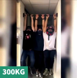 Thanh Xà Đơn Treo Tường Gắn Cửa Chịu Lực Cao Có Thước Thăng Bằng