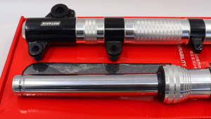 MUTAKIN Front Shock outer tube - HONDA Click125 /Click 150 Beat Carb/FI