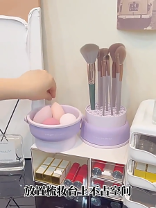 อ่างซิลิโคนล้างแปรง แผ่นล้างแปรงแต่งหน้า วัสดุซิลิโคน พับได้แผ่นซิลิโคน น้ำยาล้างแปรง ที่ล้างแปรงแต่งหน้า ชามซิลิโคนล้างแปรงแต่งหน้า แต่งหน้า