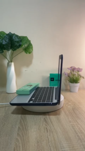 ASUS WHITE PLAYSTORE CHROMEBOOK 4GB RAM 16GB SSD