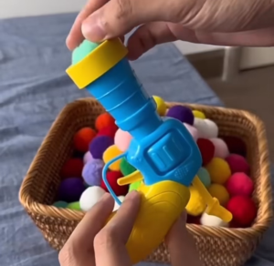 Silent Ball Gun Toy Set 100 pcs Fabric Ball Elastic Ball Pet Interactive Toy Chew Balls Cat Toys