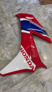 Bửng ngoài đỏ tem Trắng Xanh Dương HRC xe Winner X đời 2018 2019 2020 2021 và Giá là 1 cái