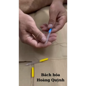 Cây xỏ kim cây xỏ chỉ tiện dụng trong may vá.