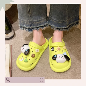 SQShop ใหม่แกะกล่อง รองเท้าแตะแฟชั่นแบบสวมหัวโต มาพร้อมการ์ตูนติดน้องหมาและผองเพื่อน น่ารักตะมุตะมิมาก สวยละมุนใจ ราคาถูก คือดีม๊ากก