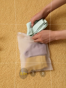 Double matte zip lock bag plastic zip bag zipper bag packaging bag travel clothes organizer storage