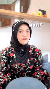 Alfariz Hijab Segiempat Bella Square Polycotton Pearly / Payet Motif Mentari 20 Warna ++