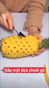 Dụng cụ cắt mắt thơm hình chữ V cây lấy mắt trái dứa cắt mắt thơm tiện dụng đồ lấy mắt thơm cán gỗ chắc chắn siêu bén