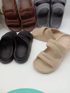 Sandal Pria Adilette: Sandal Rumah Pasangan Bahan Karet EVA Non-Slip Kamar Mandi Dan Sandal Musim Panas