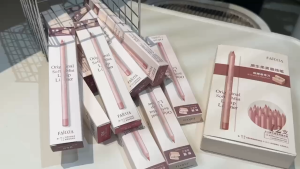 NEW Faiccia Original soft mist lip liner with pencil sharpener Lip Pencil Silky Smooth super my