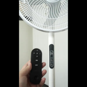 LAMPTAN พัดลม พลังงานแสงอาทิตย์ รุ่น STT-01 ปรับความแรงลมได้ 3 ระดับ ใช้งานได้ทุกที่ไม่ต้องเสียบปลั๊ก