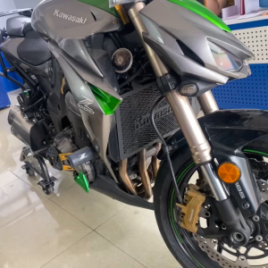 Bảo vệ két nước kawasaki z1000