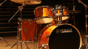 Yamaha Stage Custom Birch 5 pieces Acoustic Drum Set Package A without cymbal