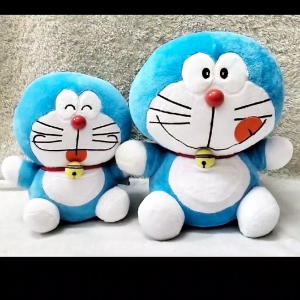 boneka Doraemon ukuran s kecil