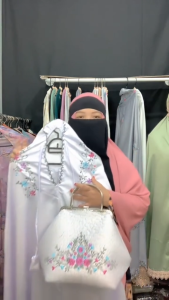 Mukena Mewah Sultan Tiffany: Desain Elegan & Pembayaran Mudah