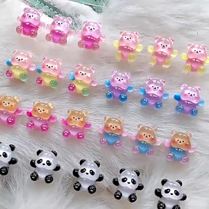 ตูกตาเรสี่น อะไหล่เล็บลายน้องหมี มีให้เลือกถึง 7 แบบ 1 ซองมี 3 ชิ้น ใช้งานได้หลากหลาย พร้อมส่งในความสะดวก ใช้ภาษาไทย