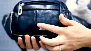 กระเป๋าคาดอก แฟชั่น อเนกประสงค์ หนังPU กันน้ำ ซิปทนทาน