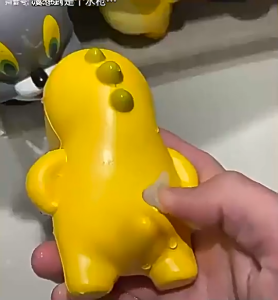 Pistol Air Nailong Mainan Dinosaurus Tembak Aman Tidak Berbahaya Cinnamoroll Kuromi Mainan Anak Pereda Stres