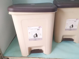 Tempat Sampah / Kotak Sampah injak Plastik 20lt / Lovenia / Plastik