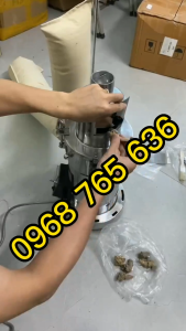 Máy xay tam thất trầm hương DF25 Máy tán dược liệu thuốc bắc ngũ cốc từ thô đến mịn