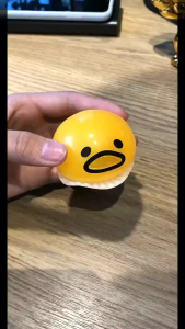 Puking Egg Yolk Stress Ball With Yellow Goop Relieve Stress Toy Funny Squeeze Tricky AntiStress Disgusting Egg Toy Kids Gift