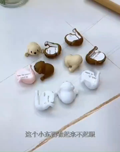 (แพค 4 ชิ้น ) แผ่นป้องกันซิลิโคนมุมโต๊ะ ซิลิโคนป้องกันมุมโต๊ะ เด็ก ป้องกันการชนกัน (ร้านไทย)G2665