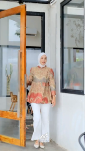 Batik Maharani - Atasan Batik Wanita Blus Batik Puffy Shoulders Model Peplum Payung Blus Maharani Baju Batik Kerja Modern