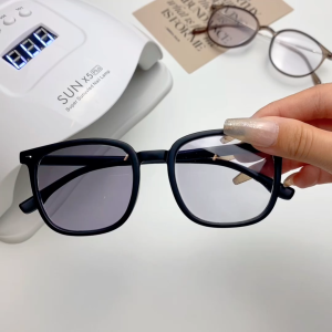 Fashion Photochromic Graded Glasses for Nearsighted Myopia Eyewear 0-400 Replaceble Glasses for Woman and Men
