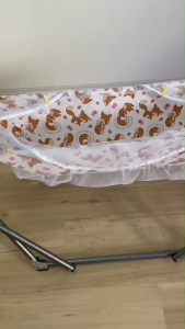 เปลมุ้งเด็ก ไซส์S และมอเตอร์เปลไกวอัตโนมัติ VINANOI A100 ลายการ์ตูนน่ารัก มุ้งขาวสะอาด มอเตอร์ไกว VINANOI A100 ใช้งานง่าย ปลอดภัย เบาแรงคุณแม่ เปลพับได้ เปลปรับ เปลเด็ก เปลเด็กอ่อน เปลไกวเด็ก เปลนอนเด็ก เปลไกว เปลนอนเด็กอ่อน เปลนอน