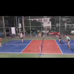 อุปกรณ์การฝึกอบรมอย่างมืออาชีพ Pickleball paddle สำหรับเด็กหญิงรุ่นสากล น้ำหนักเบา