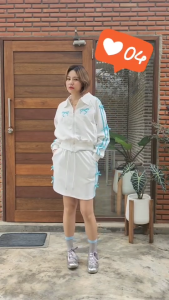 เซทเสื้อคลุม+กระโปรง แต่งโบว์แถวฟ้า งานน่ารักตะมุตะมิสุดๆ