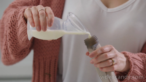 Haakaa Silicone Milk Storage Bag (9oz./260ml) - 1pk/2pk/5pk