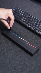 ACASIS ฮับ 16 พอร์ตแบบแยก (6 x USB 3.0 + 6 x USB 2.0 + 4 การชาร์จอัจฉริยะ) พร้อมสวิตช์เปิด/ปิด LED ฟรี อะแดปเตอร์ไฟฟ้าสำหรับ Mac USB-A และ TYPC-C สำหรับพีซี DS-516