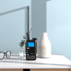 วิทยุสื่อสาร Motorola X6 วิทยุสื่อสารดำ 10W การรับเซ็กเมนต์ AM/FM 200 ช่อง 4800mAh ระยะการสื่อสาร 1-10KM Two-Way Radio